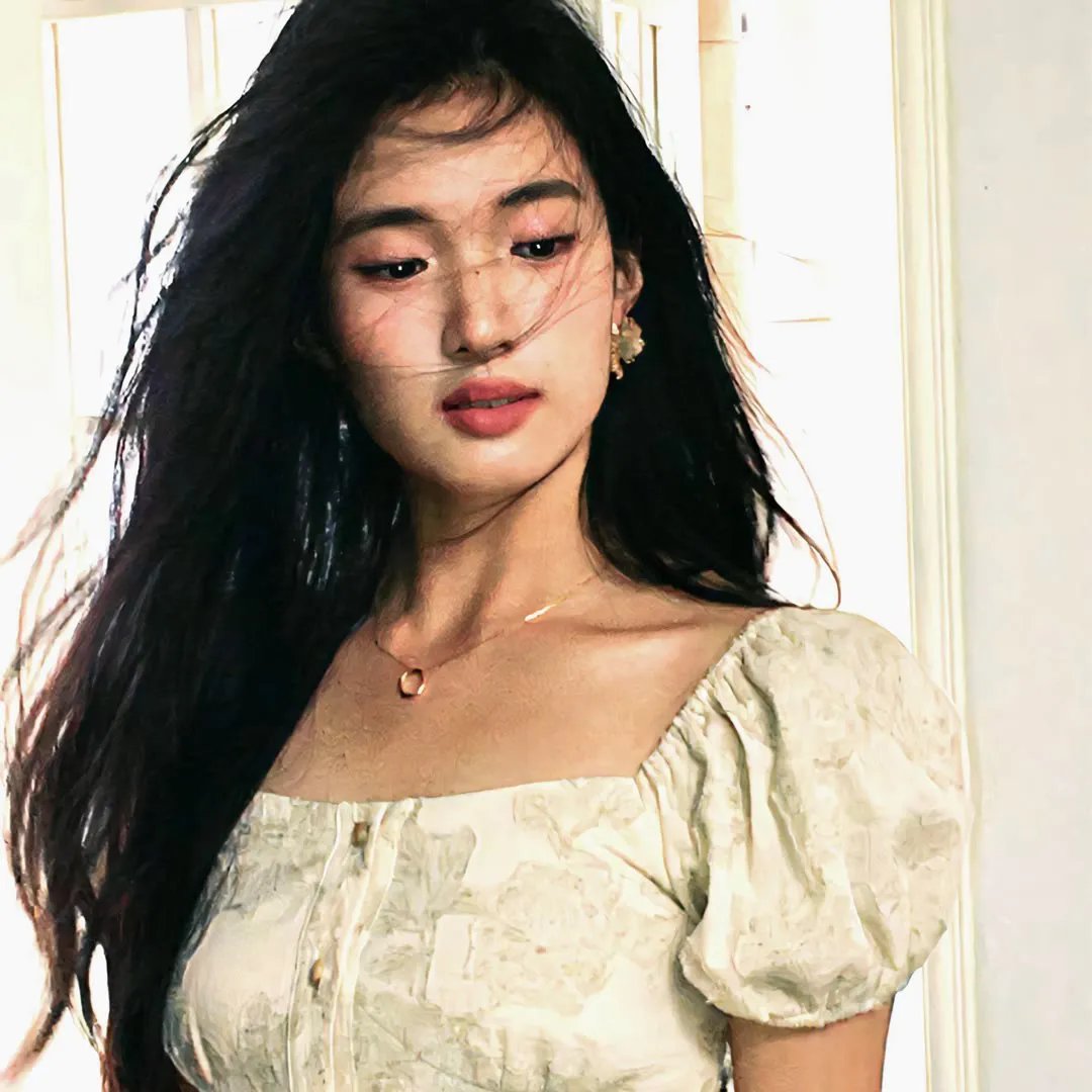 榆木湖边的房子